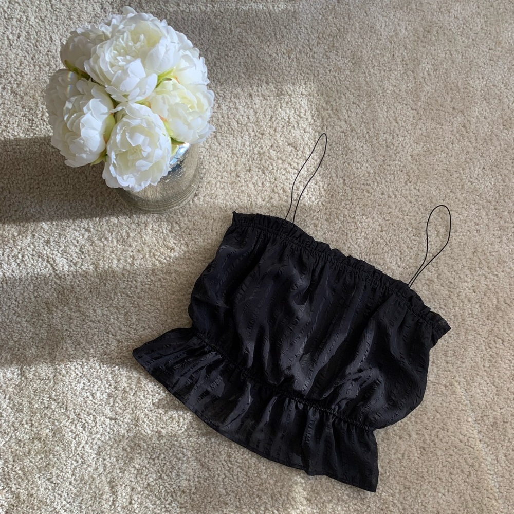 Lulu’s Black Chiffon Crop